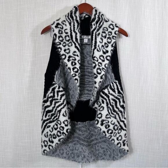 Spense Sweaters - Spense Fuzzy Animal Print Soft Swag Sweater Vest Cardigan Size LP